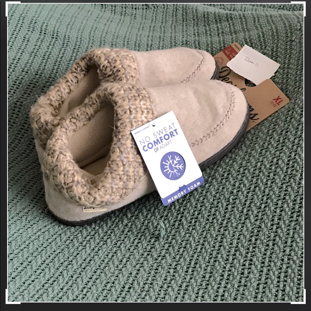 Dearfoams Memory Foam Slippers SZ 11-12-NWT